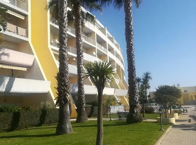 Apartamento Rua Coronel Cardeira Da Silva Lagos